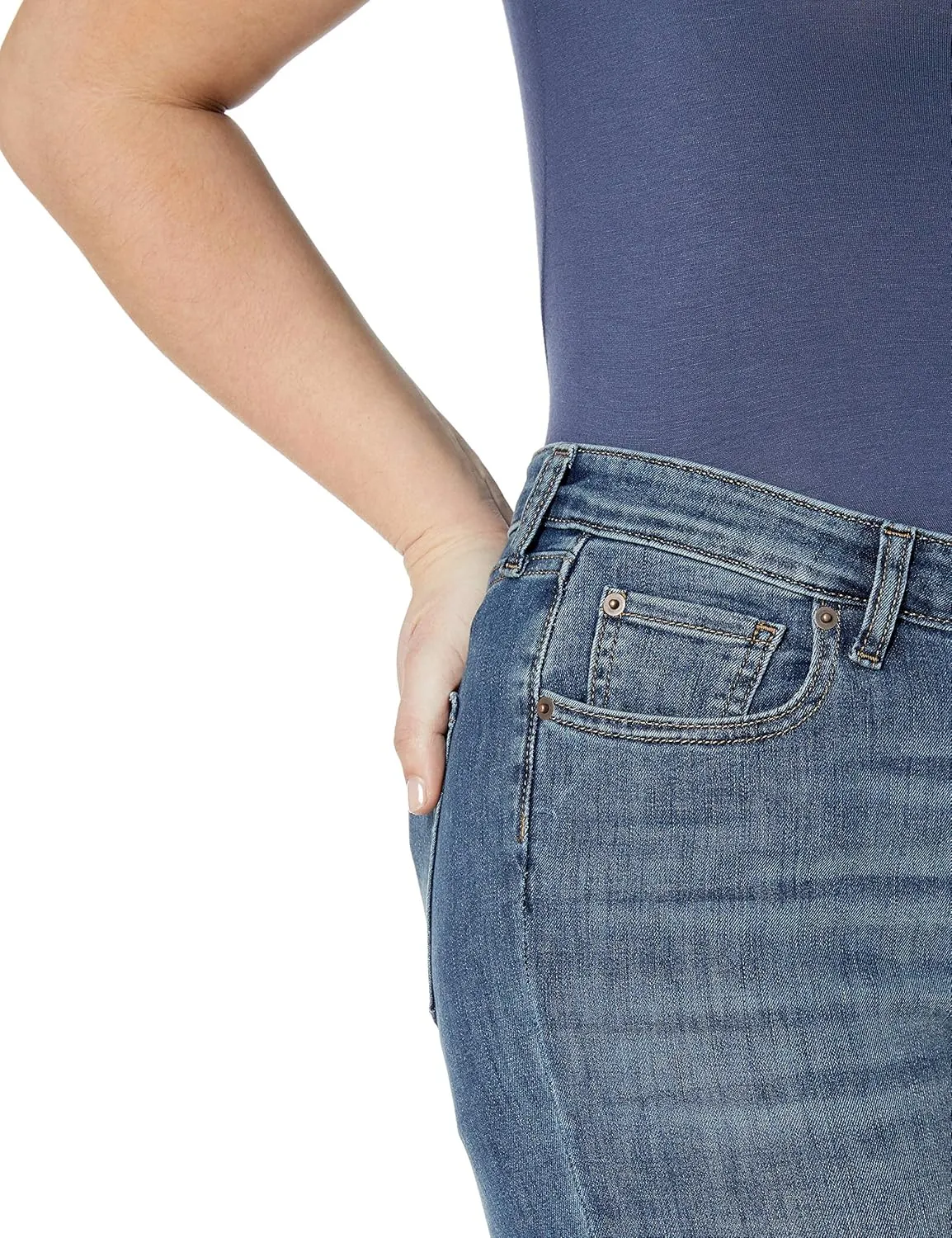 Amazon Essentials Women's Jeans, Mid Rise Straight Leg Style, Slim Fit