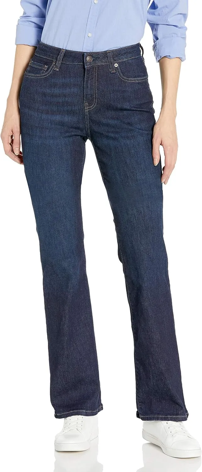 Amazon Essentials Women's Slim Bootcut Jeans, Mid-Rise, Stretchy